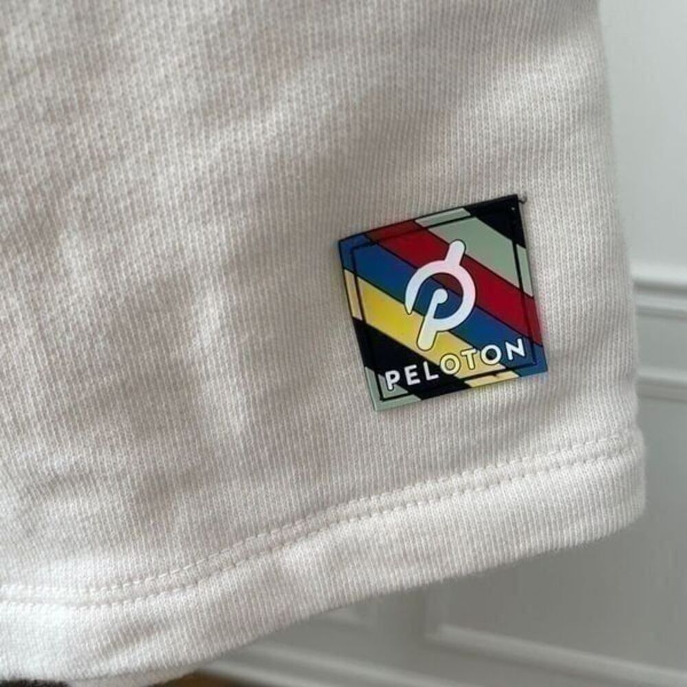 Peloton Cream Color Rainbow Embroidered Sweat Shorts Drawstring Elastic Waist M - Picture 5 of 9